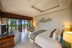 Maikhao Dream Villa Resort & Spa