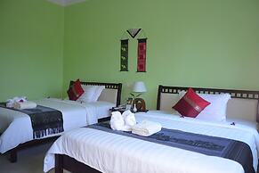 Parklane Hotel