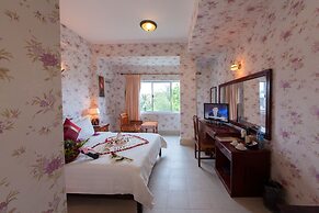 Parklane Hotel