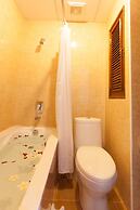 Parklane Hotel