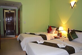 Parklane Hotel