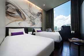 V Hotel Lavender