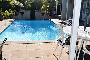 Paradiso Guest House