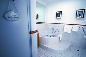 Paradiso Guest House