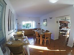 Paradiso Guest House