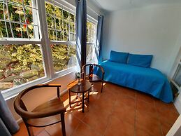 Paradiso Guest House