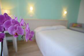 Maree Hotel