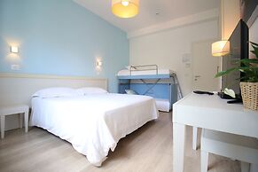 Maree Hotel