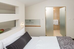 Beach Hotel Split