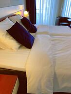 Apollo Hotel