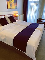 Apollo Hotel
