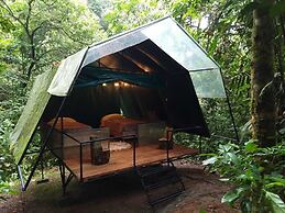 Hamadryade Lodge