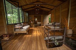 Hamadryade Lodge