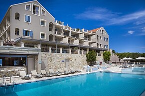 Almyra Hotel