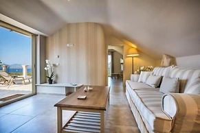 Almyra Hotel