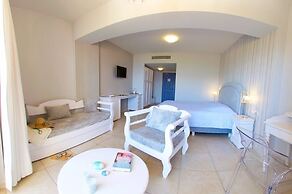 Almyra Hotel