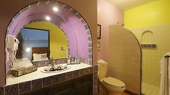 Casa Mia Suites
