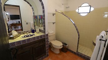 Casa Mia Suites