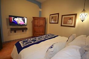 Casa Mia Suites