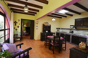 Casa Mia Suites
