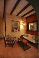 Casa Mia Suites