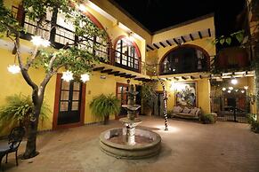 Casa Mia Suites