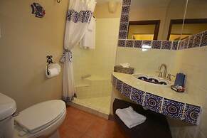 Casa Mia Suites