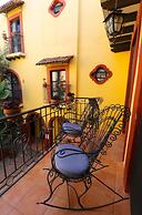 Casa Mia Suites