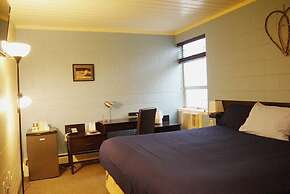 Mountain Hound Inn