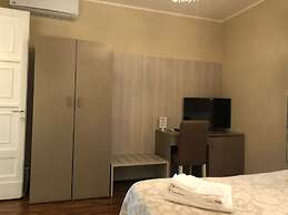 Elios Rooms