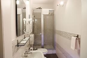 Elios Rooms