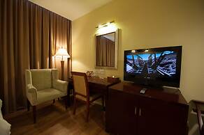 Gaya Centre Hotel