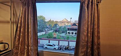 Parasol Inn Chiang Mai Old City
