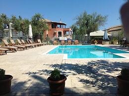 Avra Hotel