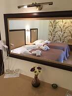 Avra Hotel