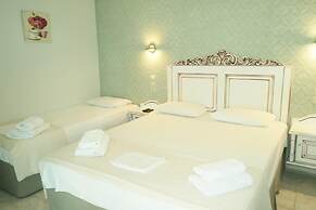 Avra Hotel