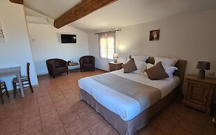 Logis Hotel La Bastide St Bach