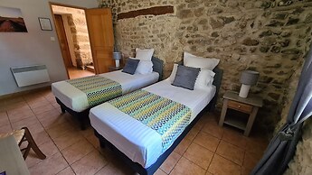Logis Hotel La Bastide St Bach