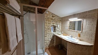 Logis Hotel La Bastide St Bach