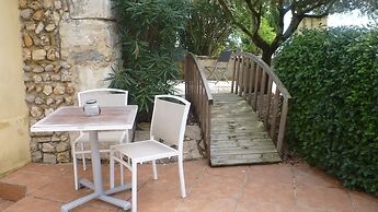 Logis Hotel La Bastide St Bach