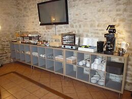 Logis Hotel La Bastide St Bach