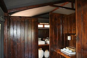 Barefoot Addo Elephant Lodge