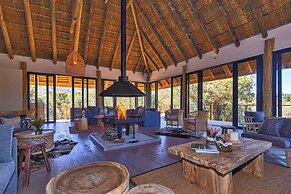 Barefoot Addo Elephant Lodge