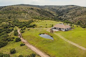 Barefoot Addo Elephant Lodge