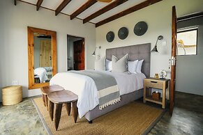 Barefoot Addo Elephant Lodge