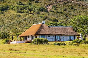 Barefoot Addo Elephant Lodge