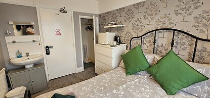 The Roslyn Hotel