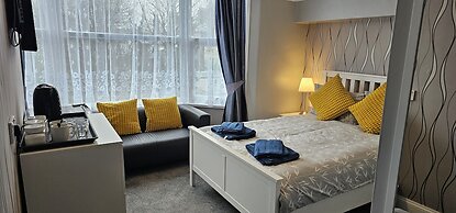 The Roslyn Hotel