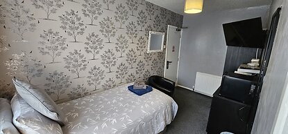 The Roslyn Hotel