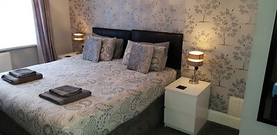 The Roslyn Hotel